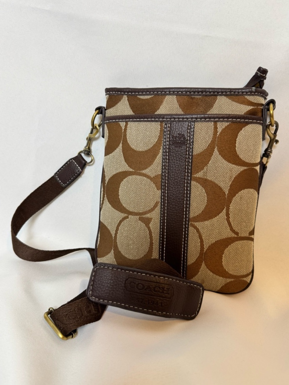 Coach Signature Swingpack Crossbody Bag Brown